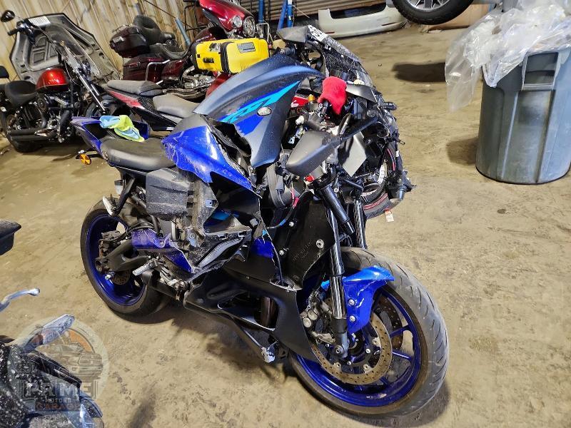 2024 YAMAHA YZFR7
