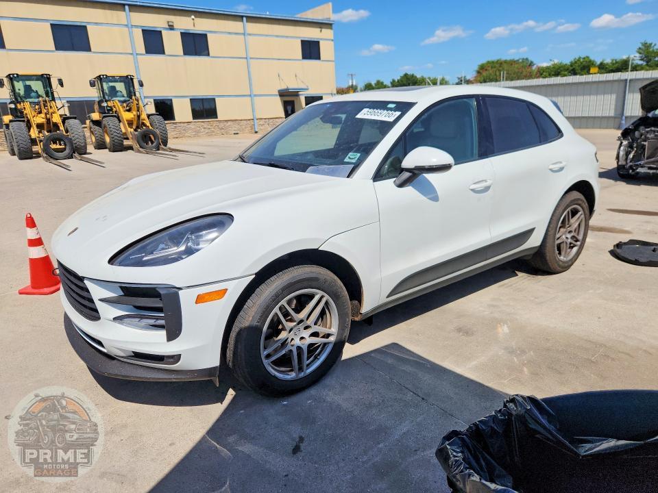 2020 PORSCHE MACAN