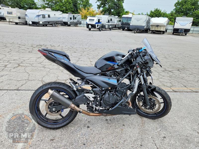 2025 KAWASAKI EX500