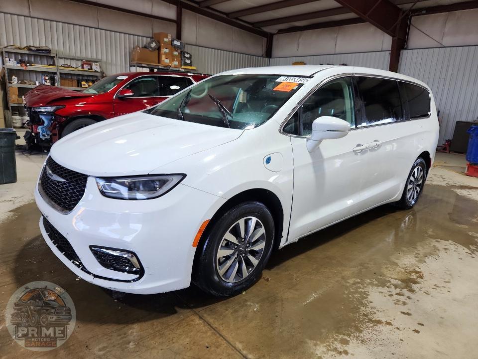 2022 CHRYSLER PACIFICA