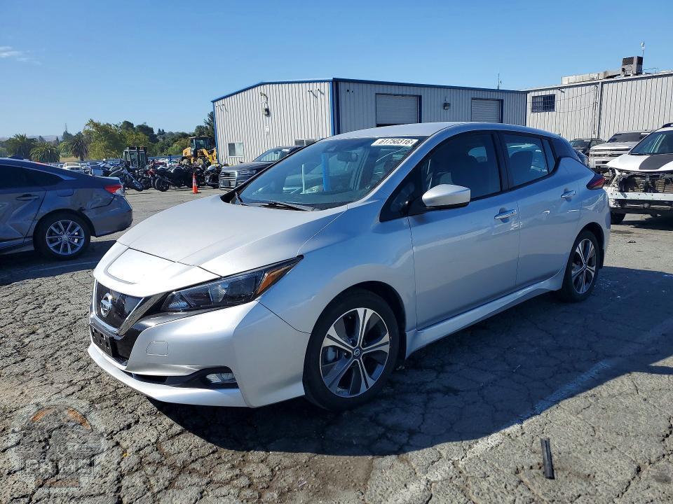 2020 NISSAN LEAF