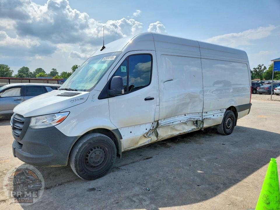 2025 MERCEDES-BENZ SPRINTER
