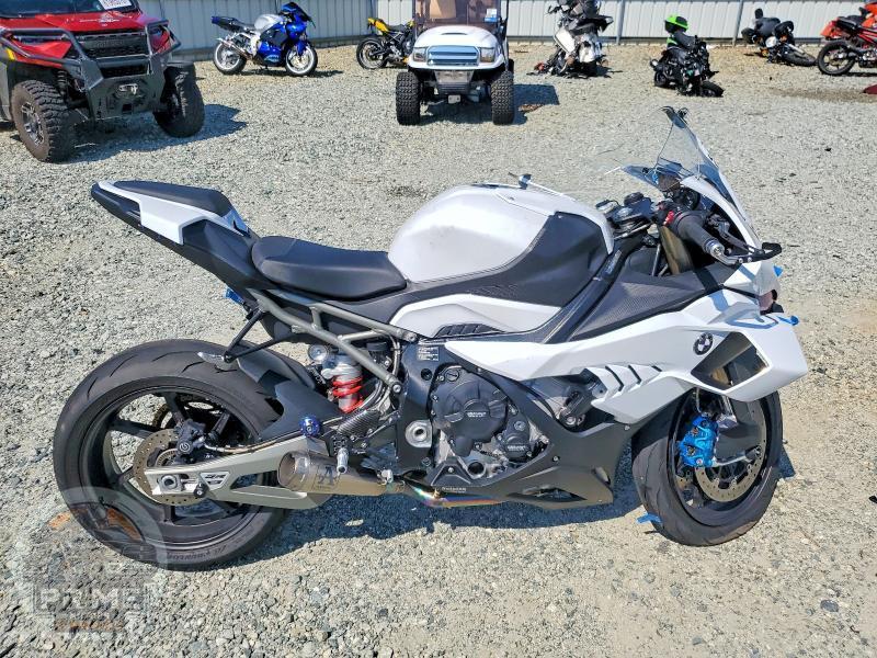 2025 BMW S