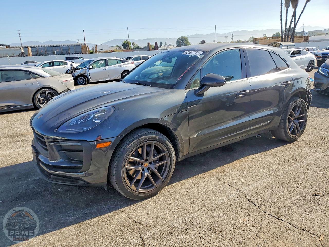2023 PORSCHE MACAN