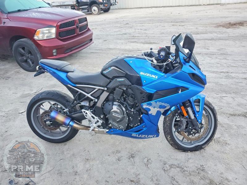 2025 SUZUKI GSX800
