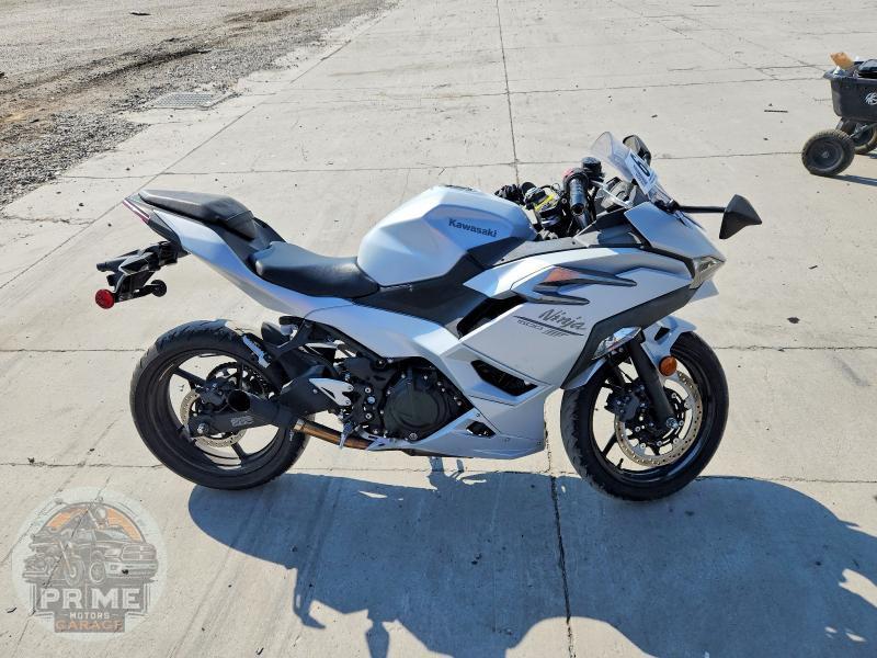 2025 KAWASAKI EX500