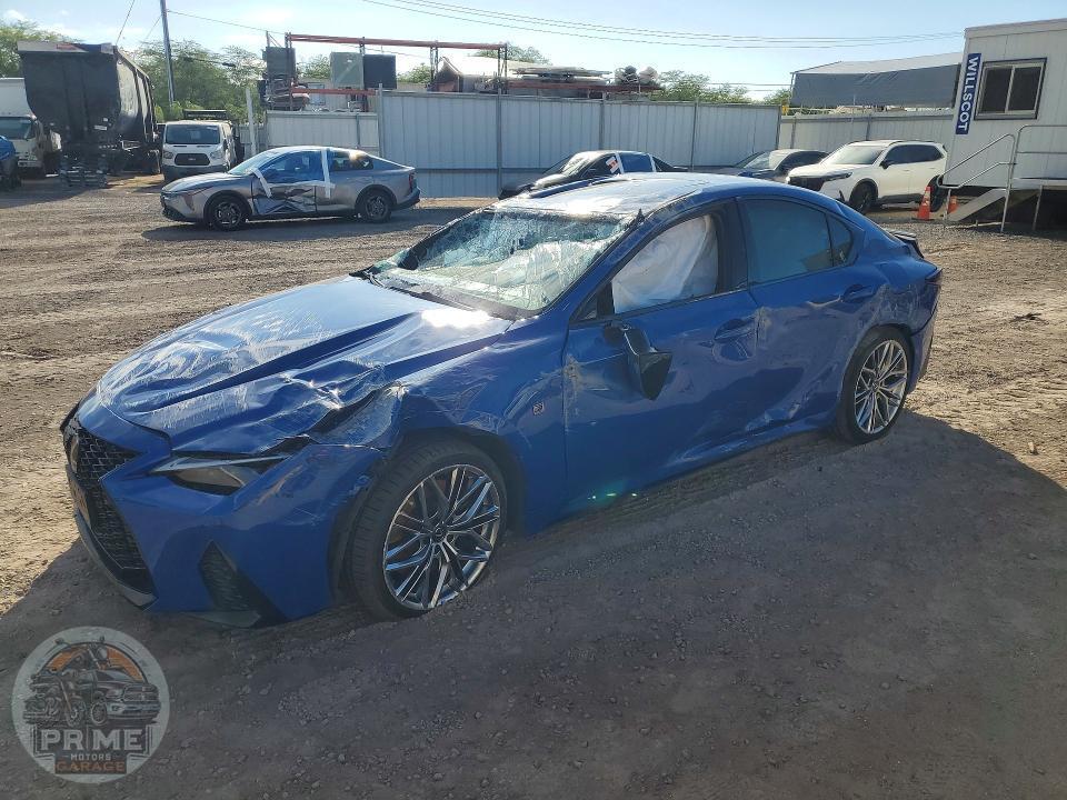 2022 LEXUS IS