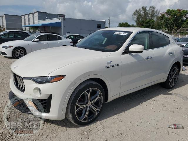 2022 MASERATI LEVANTE
