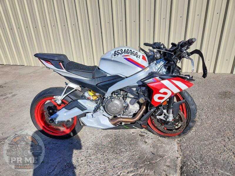 2024 APRILIA TUONO