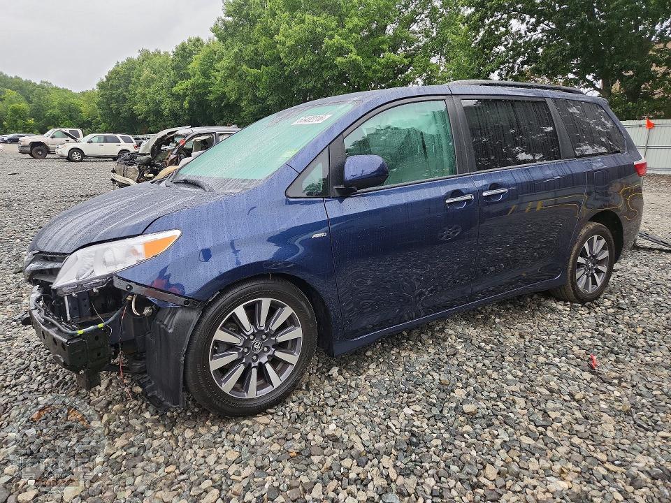 2020 TOYOTA SIENNA