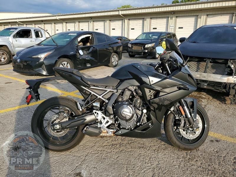 2025 SUZUKI GSX800