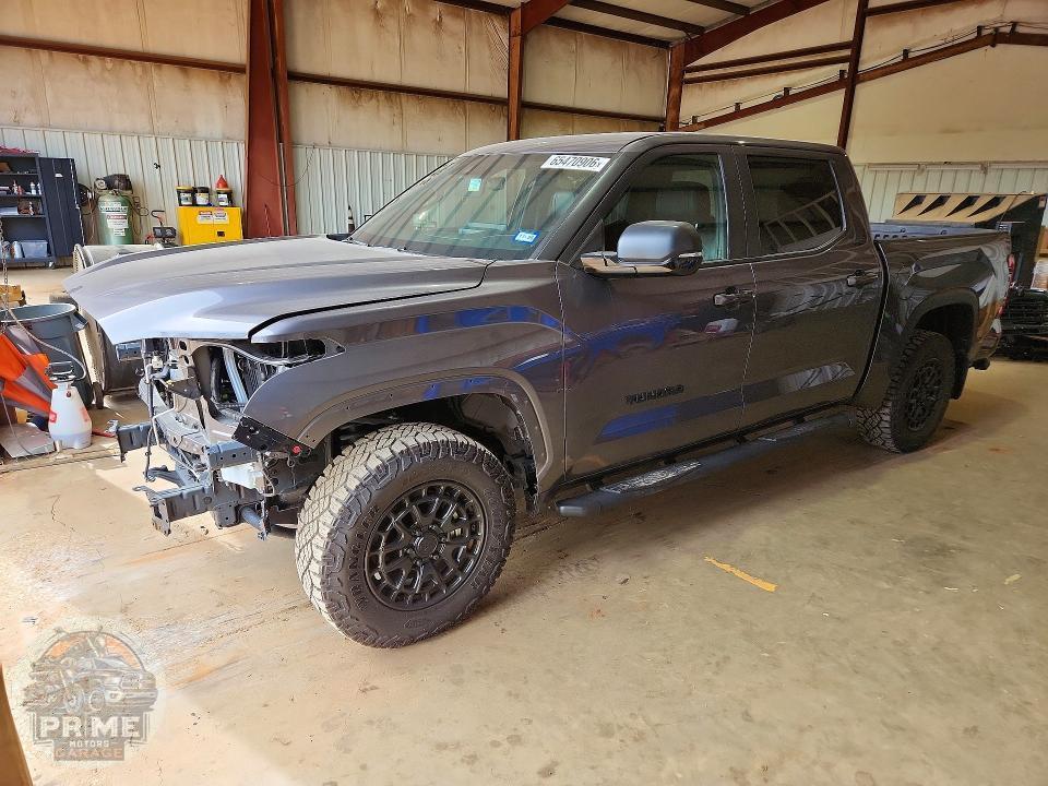 2025 TOYOTA TUNDRA