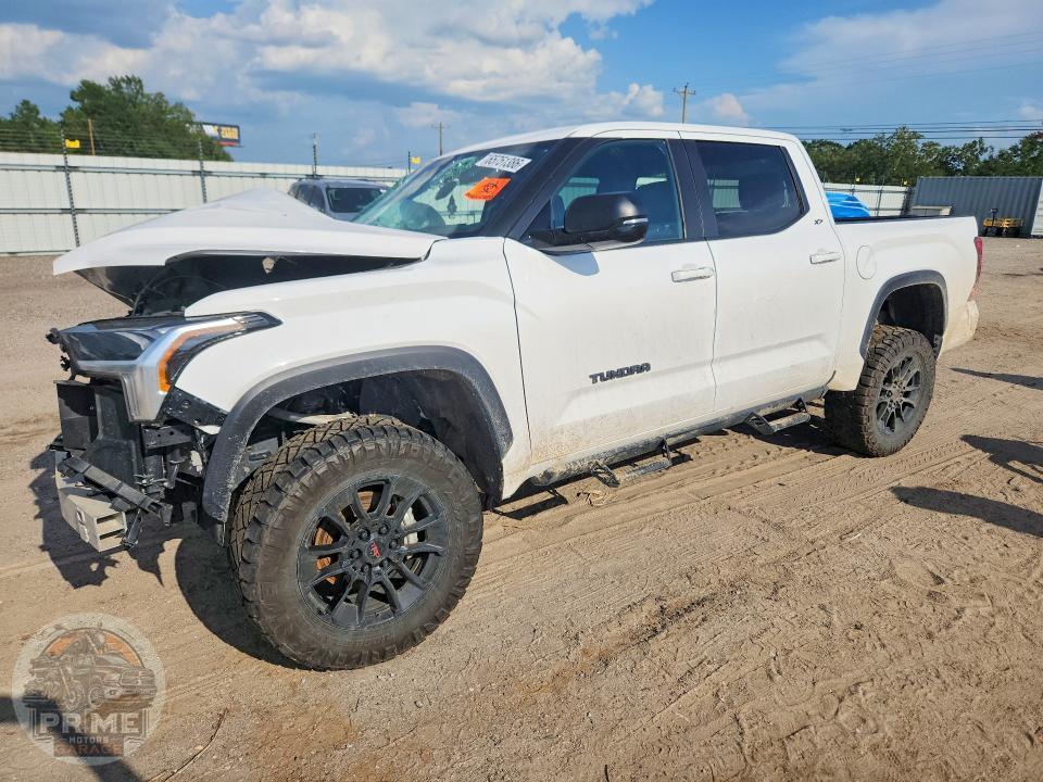 2025 TOYOTA TUNDRA