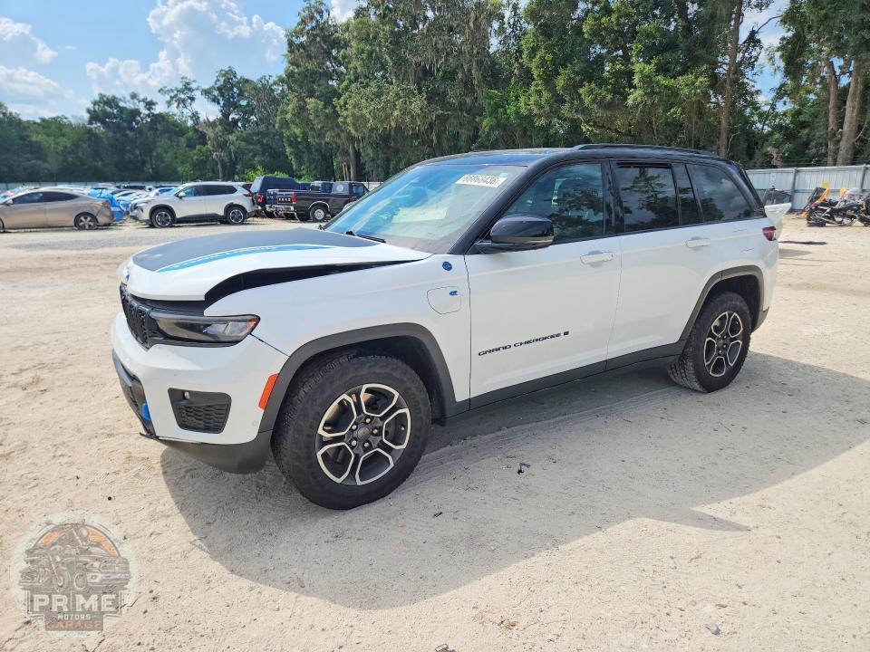 2022 JEEP GRAND CHEROKEE