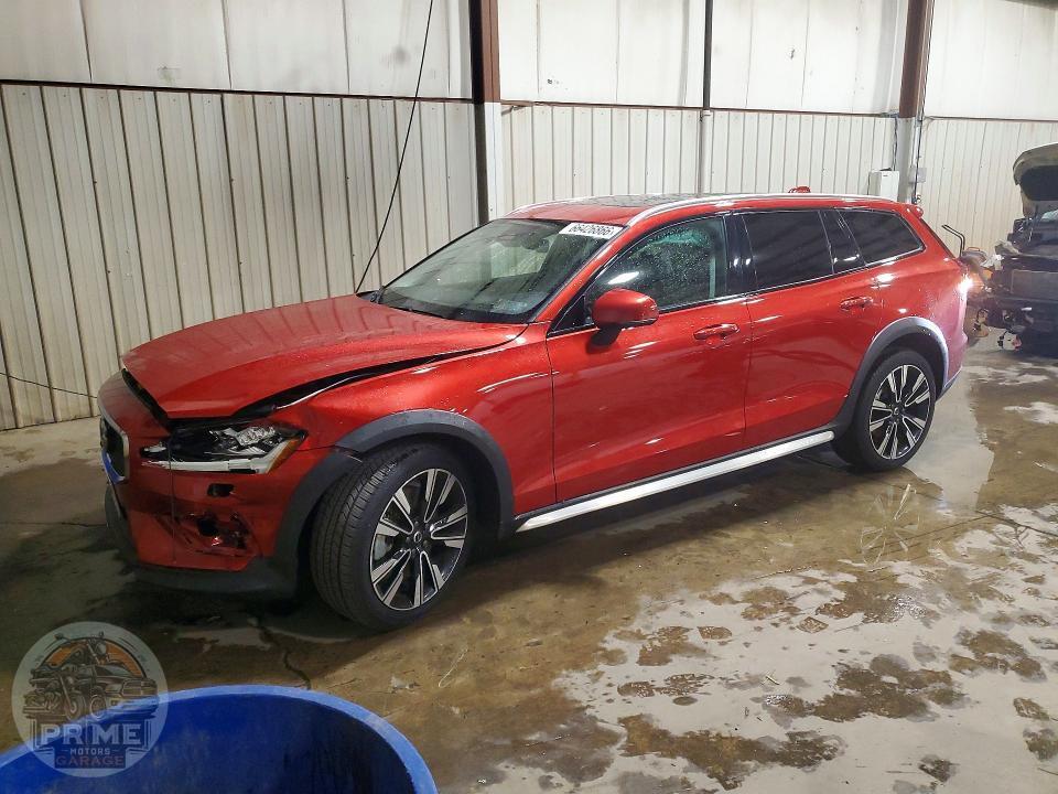 2024 VOLVO V60