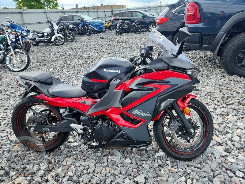 2025 KAWASAKI EX500