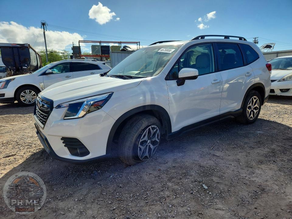 2022 SUBARU FORESTER