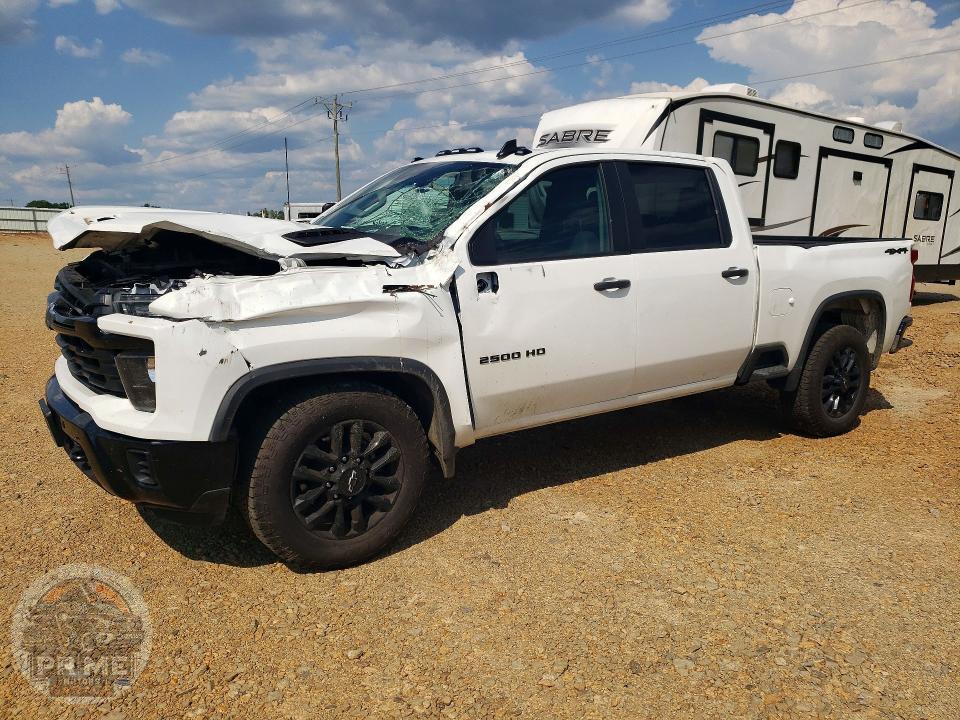 2026 CHEVROLET SILVERADO