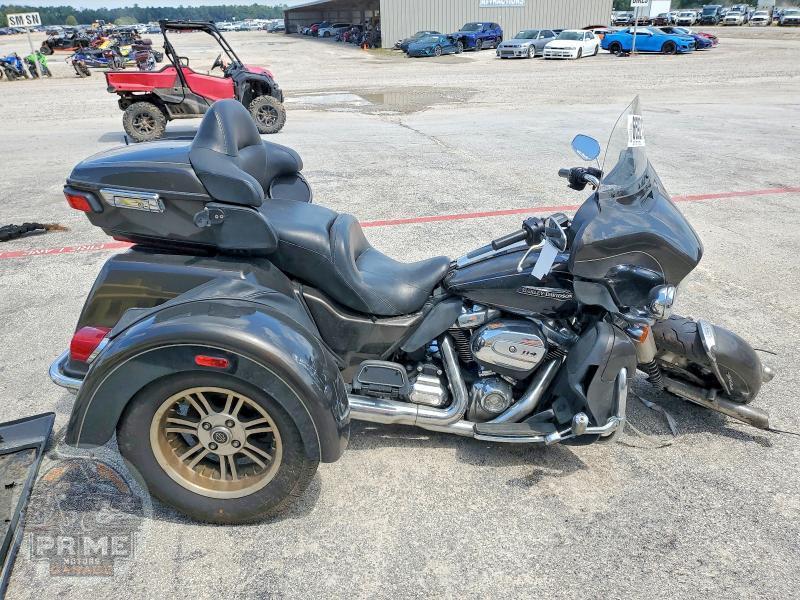 2020 HARLEY-DAVIDSON FLHTCUTG (TRI GLIDE ULTRA CLASSIC)