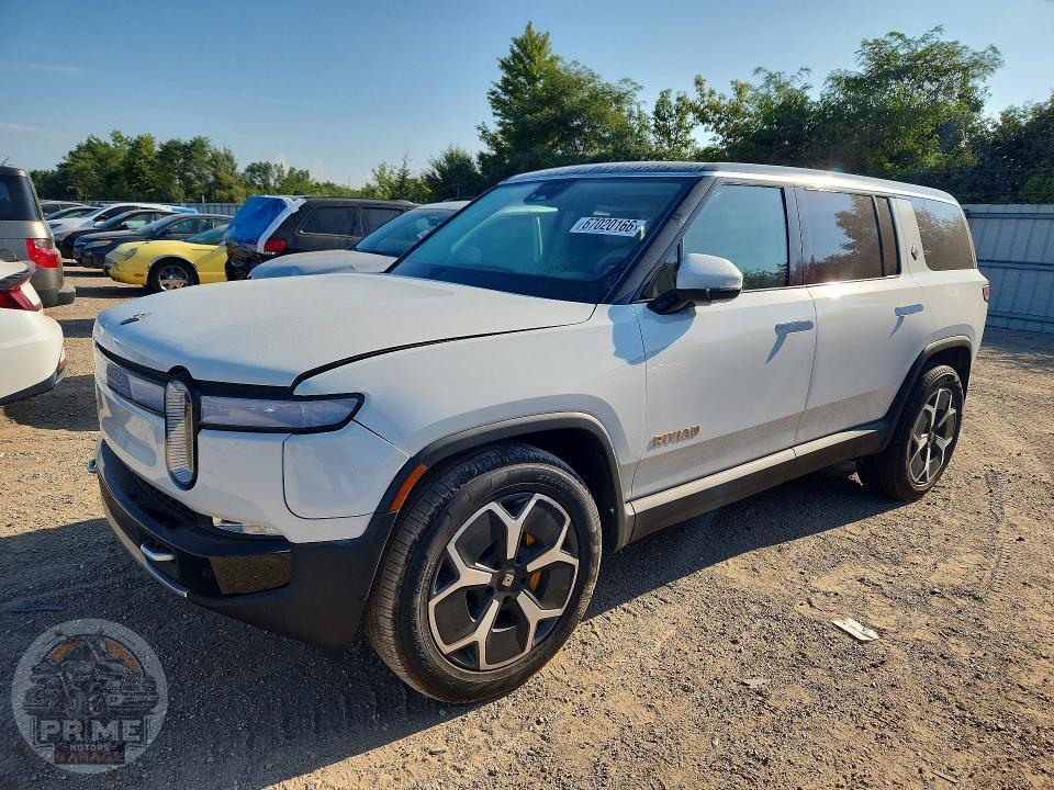 2024 RIVIAN R1S