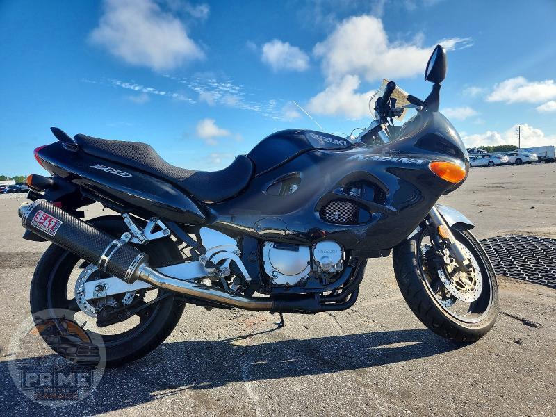2002 SUZUKI GSX750
