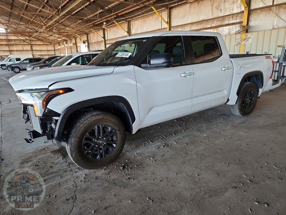 2025 TOYOTA TUNDRA