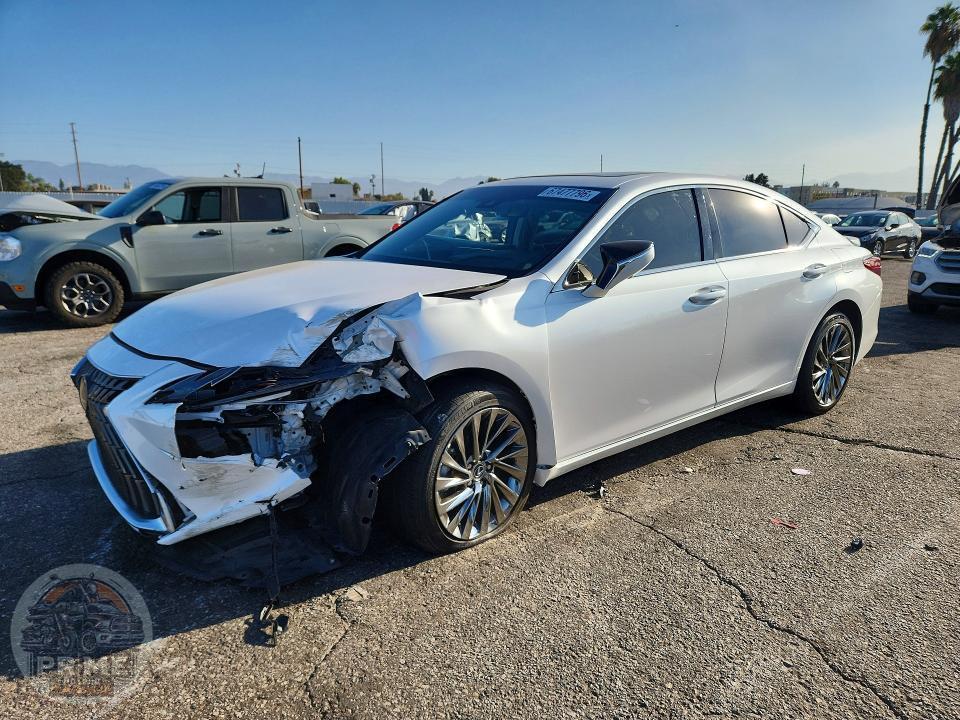 2025 LEXUS ES