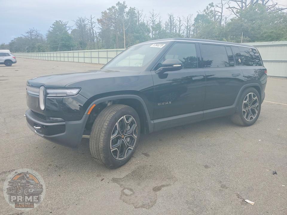 2026 RIVIAN R1S