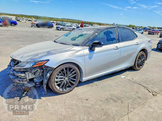 2024 TOYOTA CAMRY