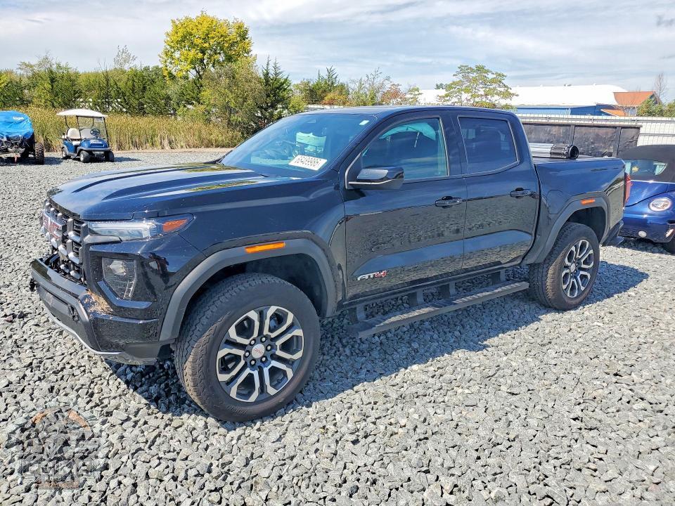 2024 GMC CANYON
