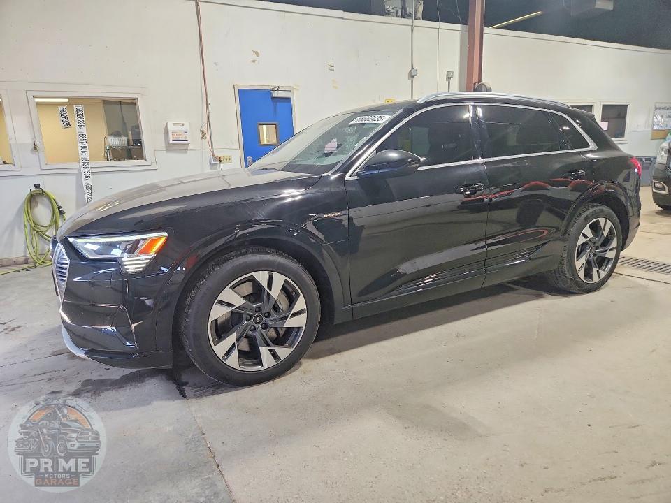 2022 AUDI E TRON