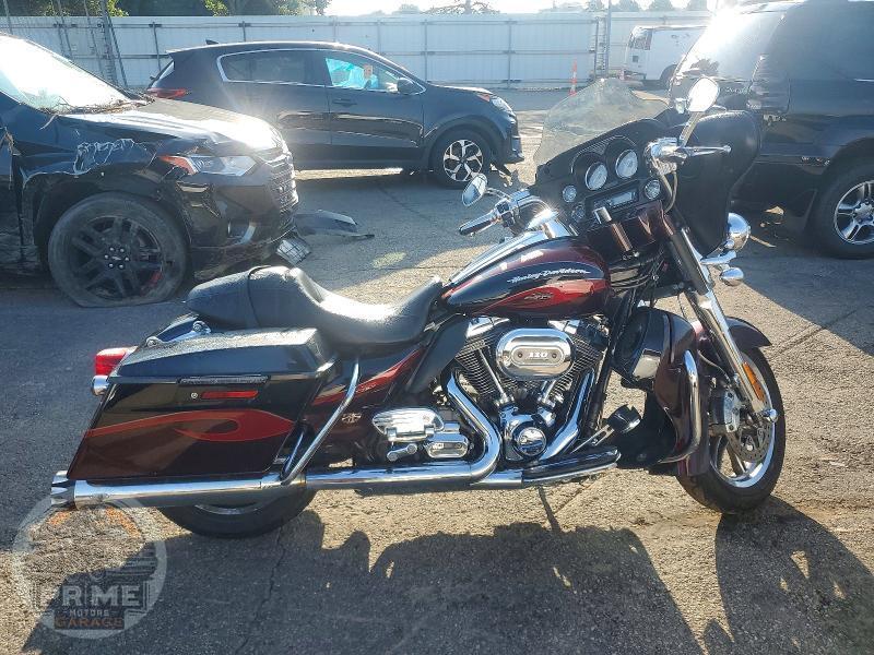 2013 HARLEY-DAVIDSON FLHTCUSE (CVO ULTRA CLASSIC SCREAMIN EAGLE)
