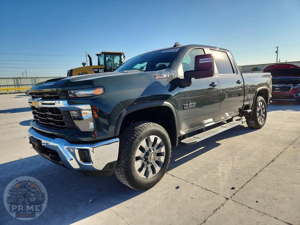 2025 CHEVROLET SILVERADO