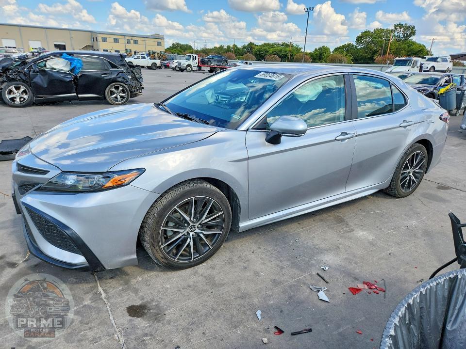 2024 TOYOTA CAMRY