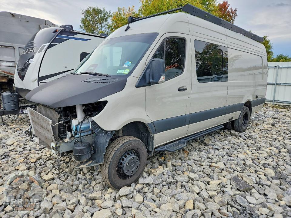 2025 MERCEDES-BENZ SPRINTER
