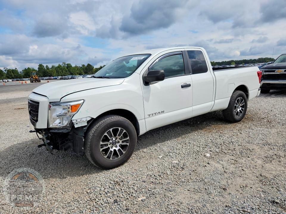 2024 NISSAN TITAN