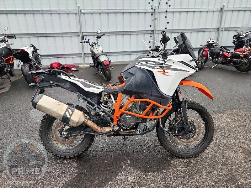 2018 KTM 1090