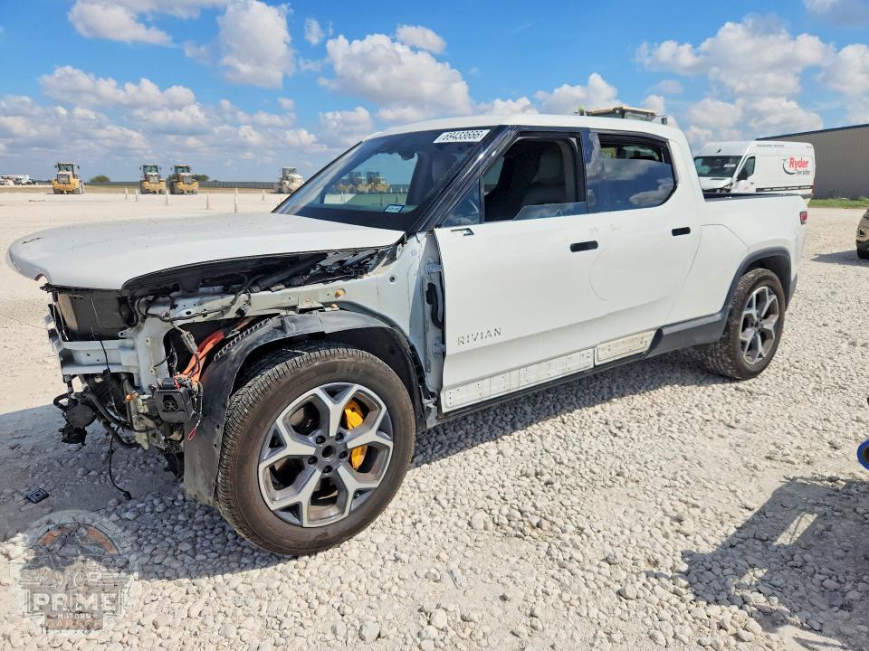 2022 RIVIAN R1T