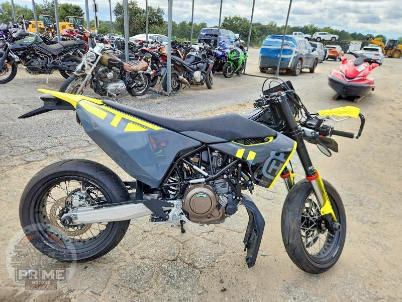 2023 HUSQVARNA SUPERMOTO
