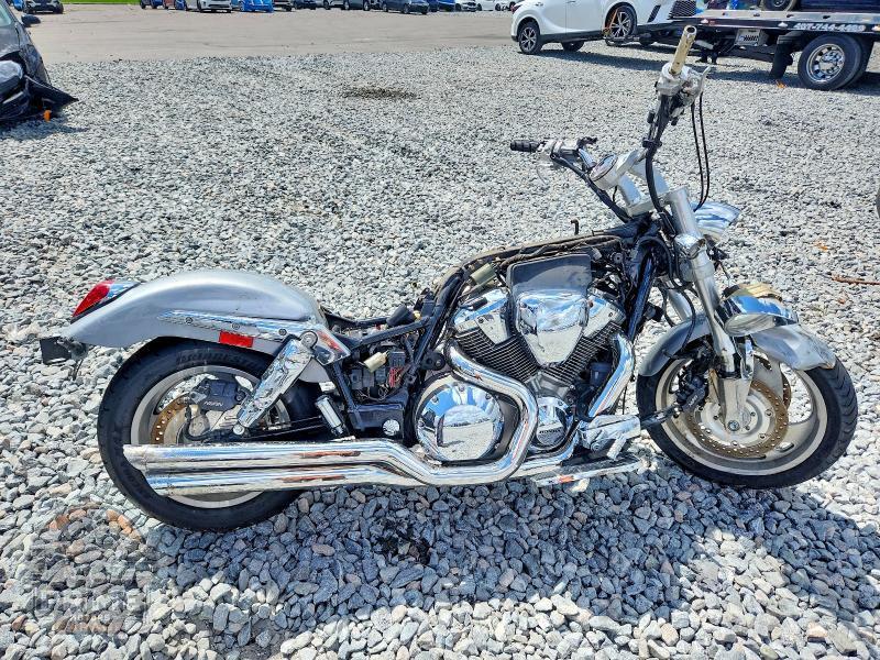 2002 HONDA VTX1800