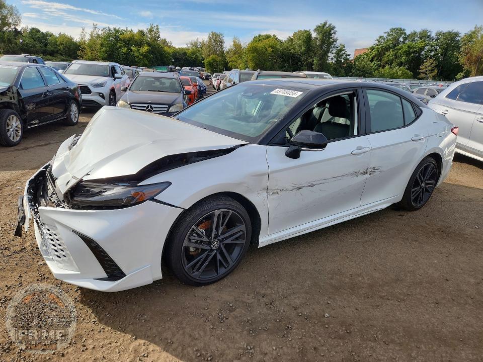 2025 TOYOTA CAMRY