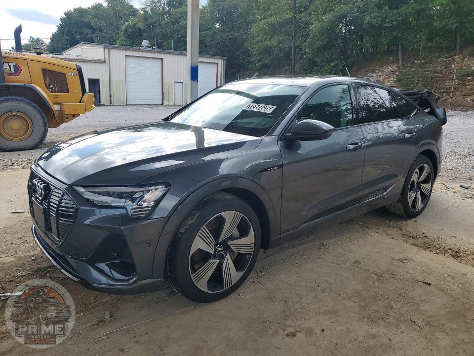 2021 AUDI E TRON