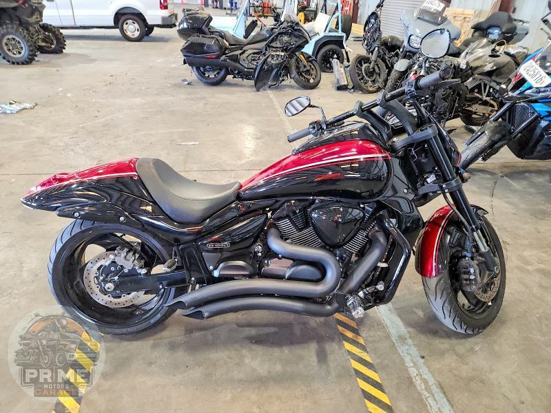 2015 SUZUKI VZR1800