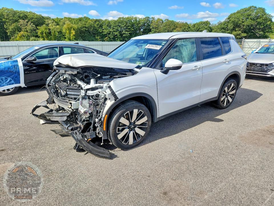 2025 MITSUBISHI OUTLANDER