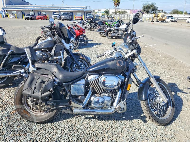 2002 HONDA VT750