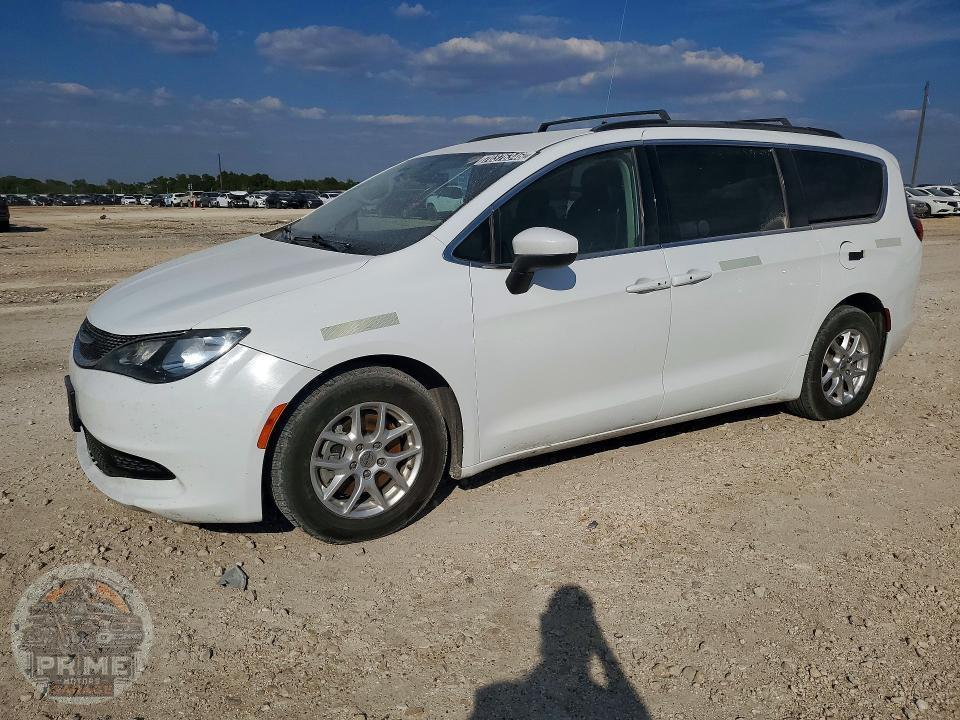2021 CHRYSLER VOYAGER