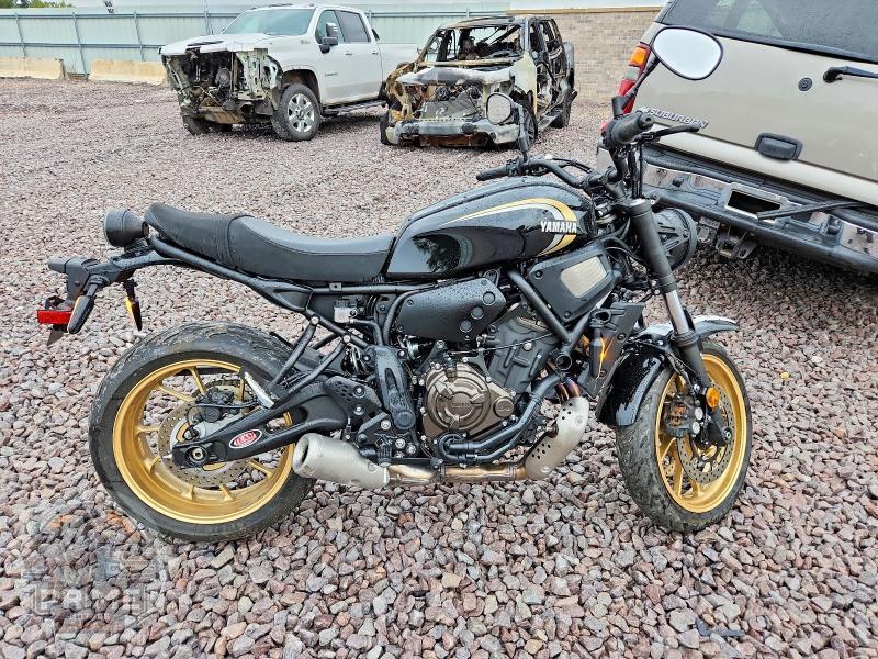 2025 YAMAHA MTM690