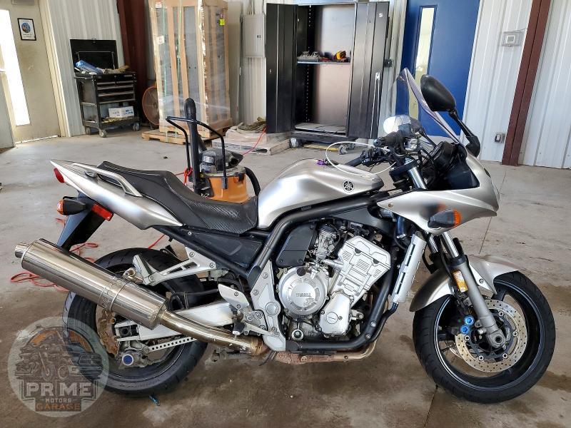 2003 YAMAHA FZS10
