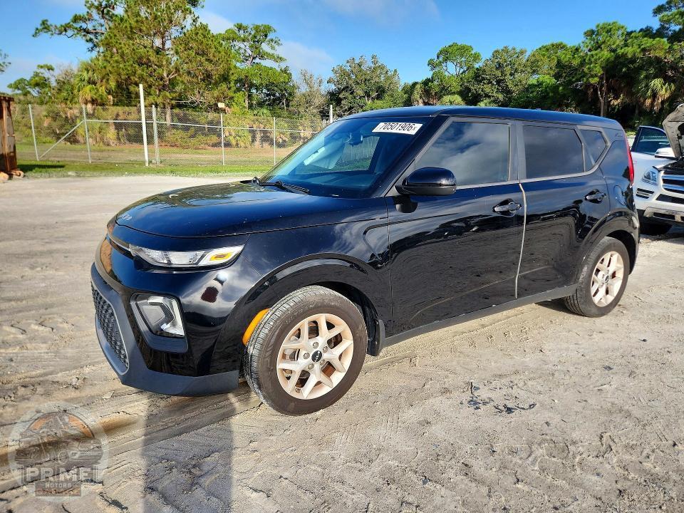 2022 KIA SOUL
