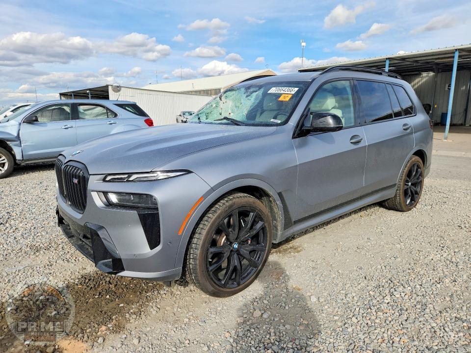 2025 BMW X7